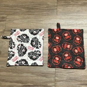 KISS Pot Holders Set handmade embroidered